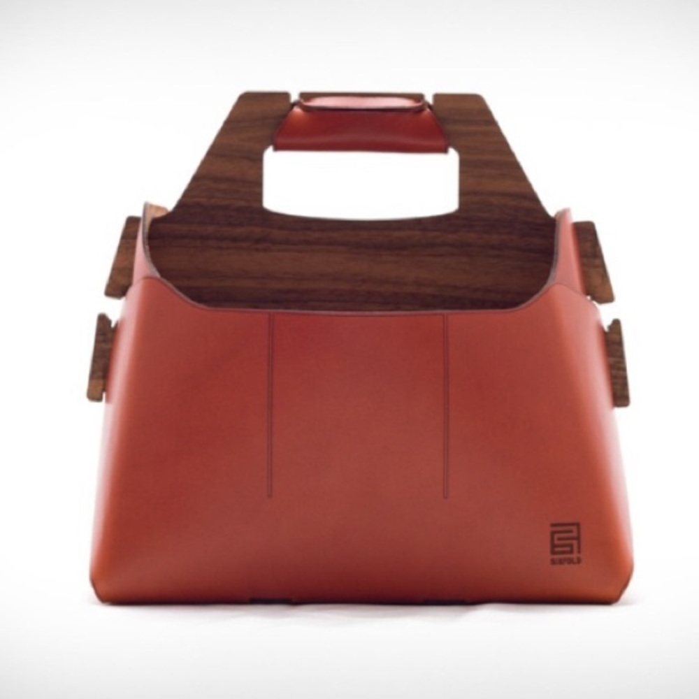 Tum‎ GEAR/BAGS & LUGGAGE SIXFOLD BEER CARRIER brown leather wooden